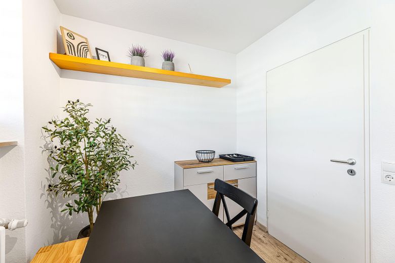 Business Living Bamberg | Totalmente amueblado · Todo incluido · Ubicación privilegiada – Voll ausgestattete Küche