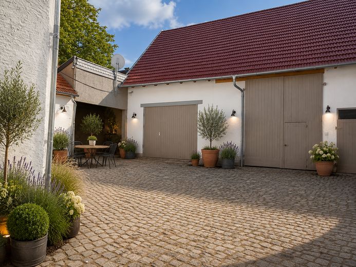 Charmantes Bauernhaus im Ortskern von Bodenheim – Hofansicht mit KI