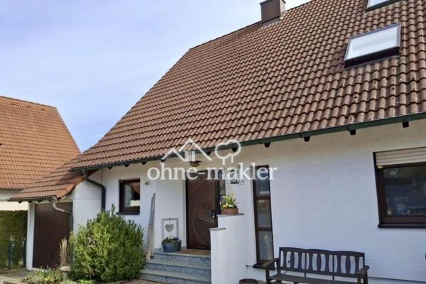 Gepflegte Doppelhaushälfte mit Einliegerwohnung in ruhiger Ortsrandlage von Ulm-Mähringen