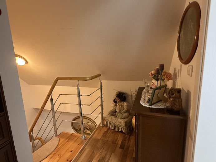 100m² Wohnung mit Fußbodenheizung, Klimaanlage, Balkon, 2 PKW Stellplätze – Foto 24