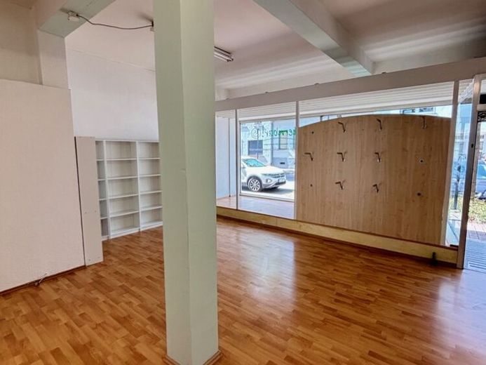 Powierzchnia handlowa/biurowa lub usługowa, centralnie na parterze z witryną – Zdjęcie 1