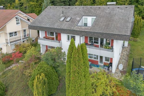 Kapitalanleger aufgepasst! 
5-Familienhaus mit einem Mietpotential von rund 32.000 Euro p.a.