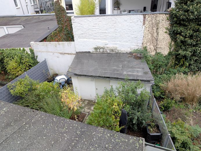 Ausblick Wohnzimmer in Garten