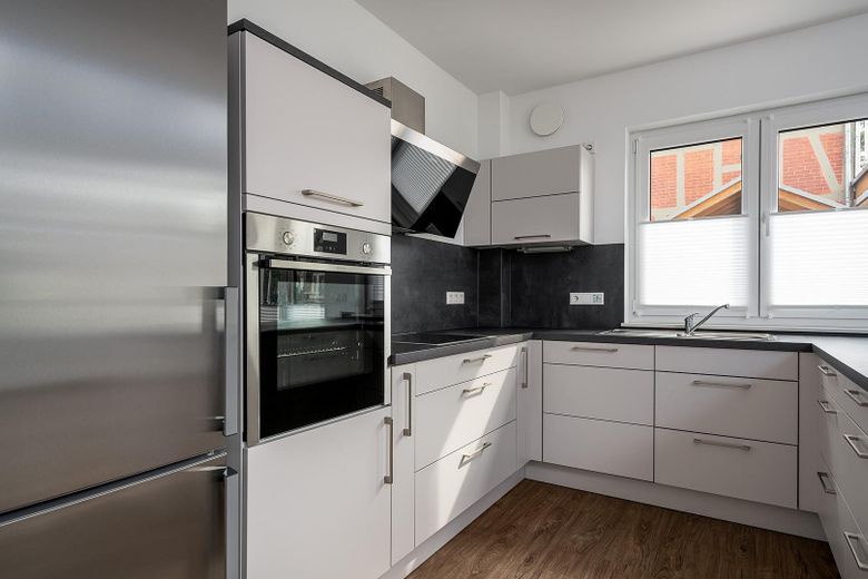 Traumhafte 3-Zimmerwohnung mit Blick zum Herkules – Küche im Detail