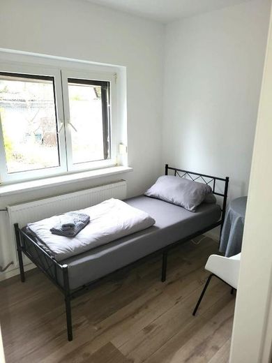 Sans commission, vente entre particuliers : deux maisons d’habitation sur 768 m² à Berlin-Kaulsdorf – Photo 12
