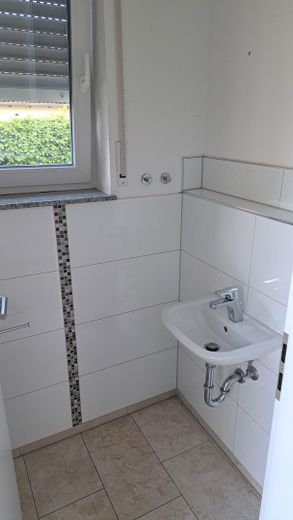 Wohnen am Freibad  Wallboxready – WC EG