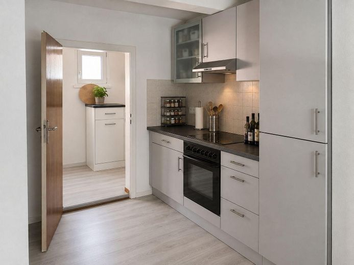 Charmantes Haus mit Garage, Scheune & Garten im Herzen von Dettenheim – Küche