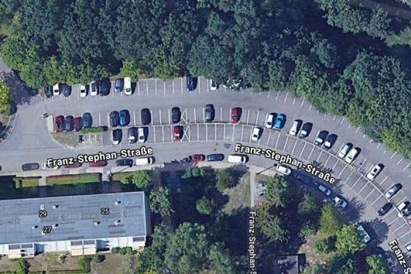 Parkplatz in der Franz-Stephan-Straße