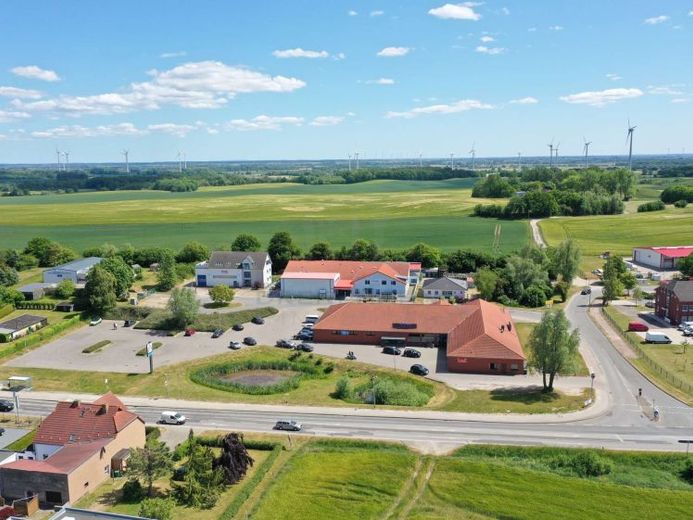 Moderne Lagerfläche in Satow neben Nahversorgermarkt – Foto 1