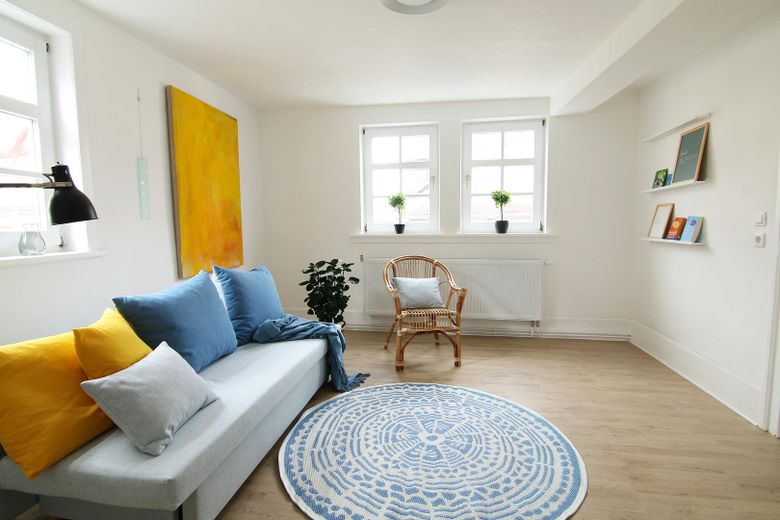 Stilvolle 2,5-Zimmer-Wohnung im Altbau – möbliert & gemütlich – Foto 3