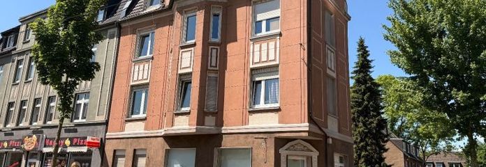 Apartment building with retail unit in Gelsenkirchen – 5 units & approx. 5.7% gross yield!