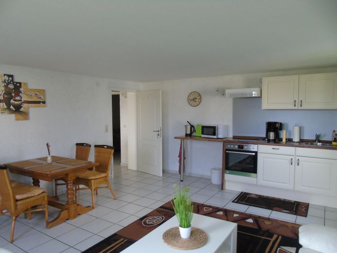 Villa mit Potential – Wohn-/Esszimmer UG