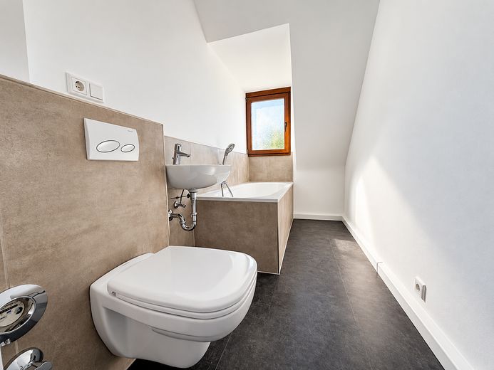 Sogno mansardato + giardino + sottotetto - subito disponibile – Foto 8