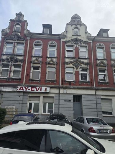 Wohnungspaket mit 4 Wohnungen in Duisburg Bruckhausen mit Potenzial – Haus 1