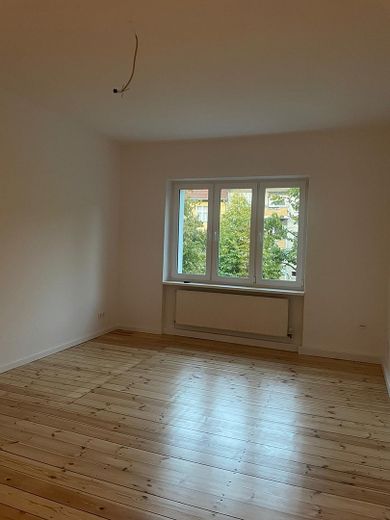 Erstbezug nach Kernsanierung – Traumhafte 3-Zimmer-Wohnung mit großem Balkon, Garten und Top-Anbindung – Foto 16