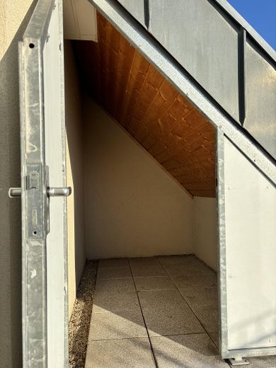 Sobre los tejados de Leipzig: dúplex de 2,5 habitaciones con 25 m² de terraza-solárium en la azotea en Rosental/Zoo – Foto 11
