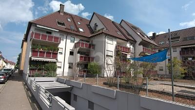 HELL UND HOCHWERTIG – GROßZÜGIG IN ESSLINGEN – 1784728601_67d6f6.jpg