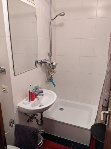 Provisionsfrei: Gepflegte möblierte 1-Zimmerwohnung mit Westbalkon - Uninähe – Bad renoviert 2014