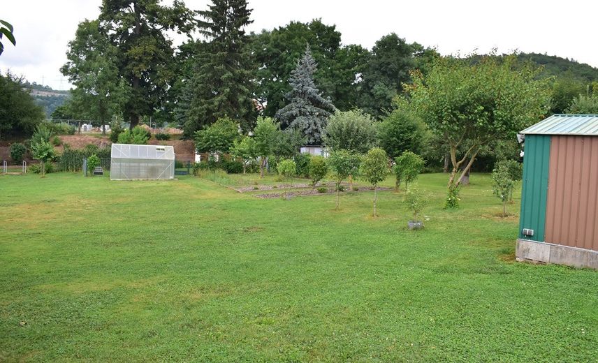 Beautiful garden plot with tiny house – Foto 2