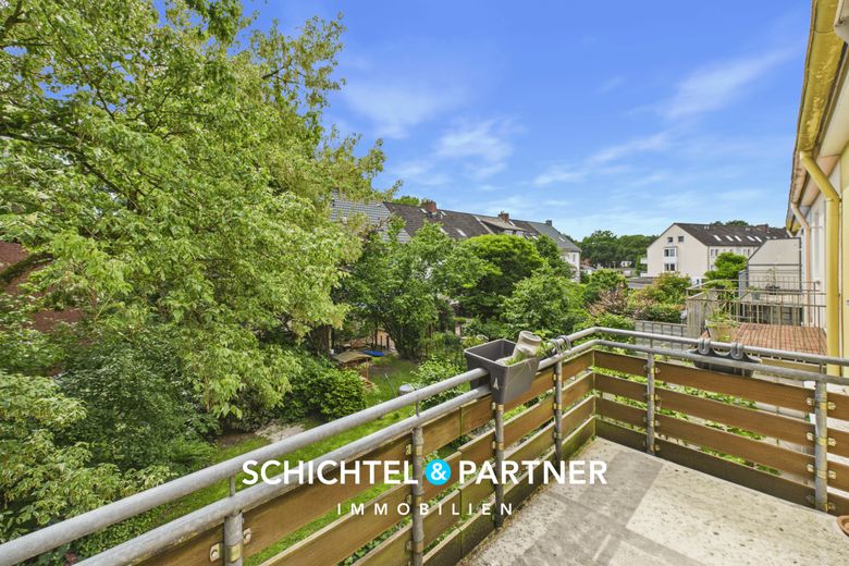 Lehe | Ruhig gelegenes Reihenendhaus mit Südterrasse und Privatsphäre – Südbalkon