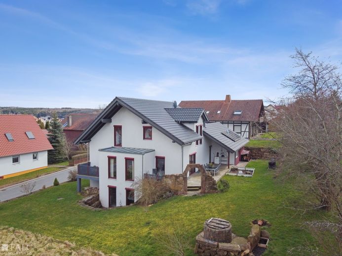 Großes Grundstück