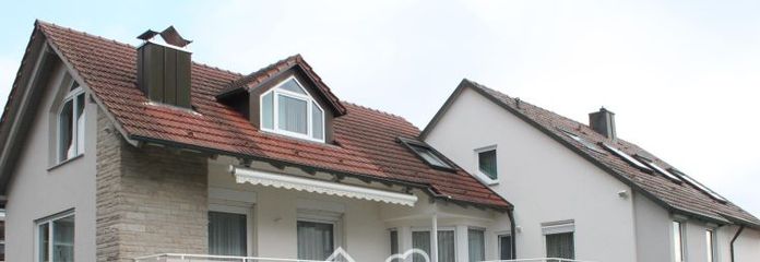 Sehr gepflegtes 4-Familien-Wohnhaus mit großem Gartengrundstück in Top Wohnlage von CR