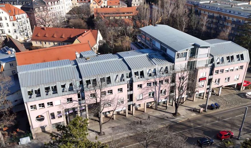 Attraktives Gewerbeensemble in Dresden-Strehlen – Vorder- & Hinterhaus mit Tiefgarage – Luftbild Geböude