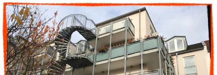 Kendi oturumu için ideal kat mülkiyetli daire! 2 oda, mutfak, banyo ve büyük BALKON ile ayrıca asansörlü, sakin konumda +++ Am Schwanenteich +++ satılık!