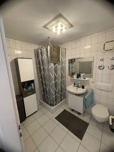 Schöne 1-Zimmer Wohnung in Wendlingen – Badezimmer