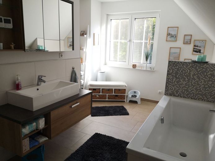 Badezimmer im Obergeschoss