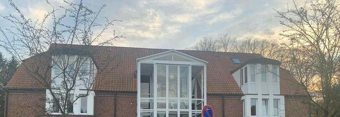 Provisionsfrei: 3,5-Zi.-Maisonette-Wohnung in Lüneburg (105m² GF), Wärmepumpe, Südbalkon, Stellplatz – Eingangsbereich