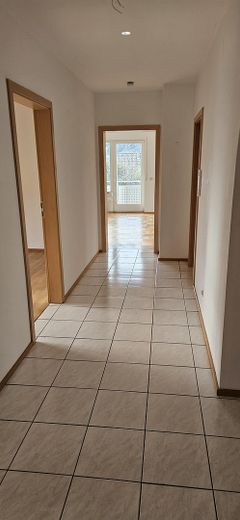 Sonnige 4-Zi mit Balkon + Garage in Ebersteinburg – Foto 10
