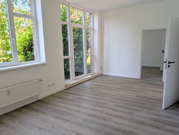 شقة من غرفتين جاهزة للسكن على السور في وسط مدينة غرايفسفالد – Großzügige Raumaufteilung