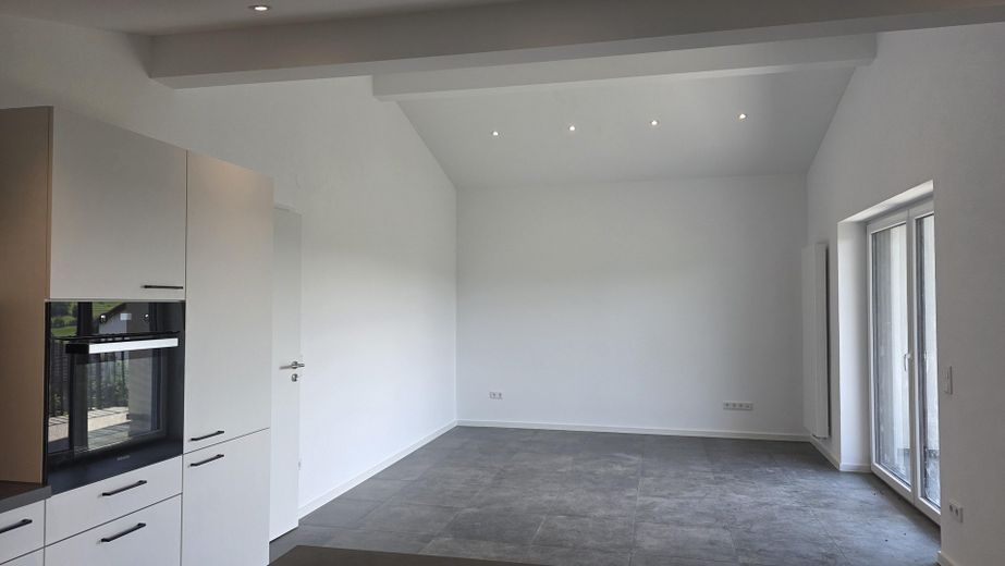Appartamento mansardato di 2,5 locali – WZ m. offener Küche
