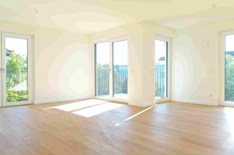 Exklusive 3,5-Zimmer-Wohnung mit Balkon und Tiefgarage in München-Sendling – Foto 2