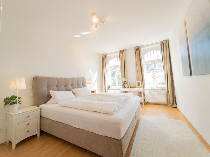 Views over Gohlis – stylish Art Nouveau apartment with charm – Gemütliches Schlafzimmer