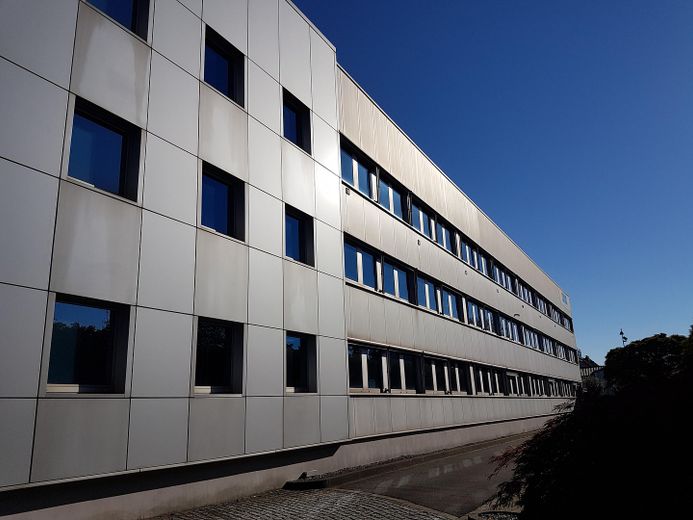 Kleine Bürofläche, Homeoffice-Ersatz sofort verfügbar – Büros