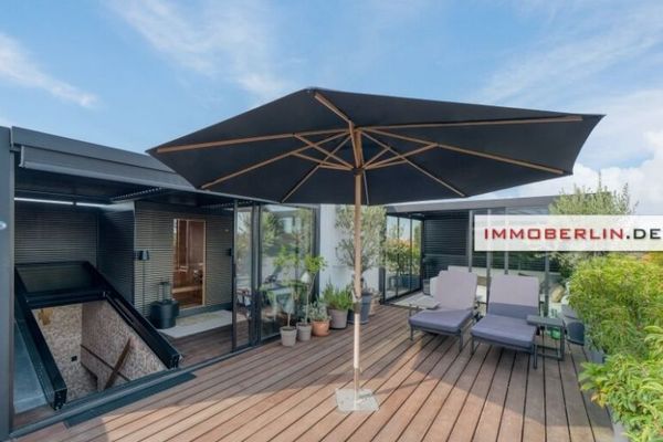 IMMOBERLIN.DE - Posizione privilegiata! Imponente attico con magnifica terrazza sul tetto e pianta flessibile