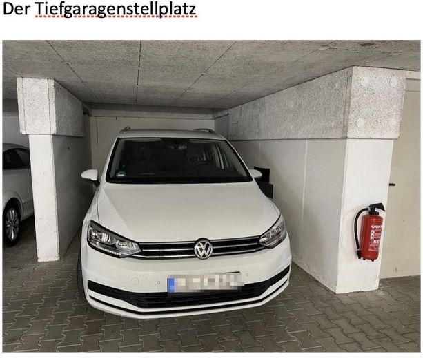 Jasne mieszkanie 3,5-pokojowe we Freiberg am Neckar – Tiefgaragenstellplatz