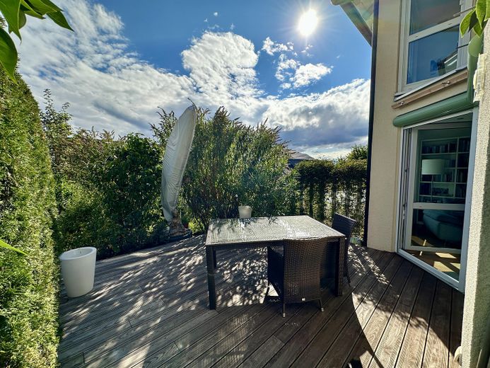 Geräumiges Reihenendhaus in Waldenbuch – EG Terrasse