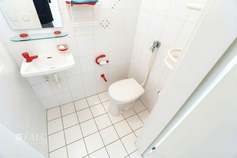 Das Traumhaus für die Familie! – Gäste- WC