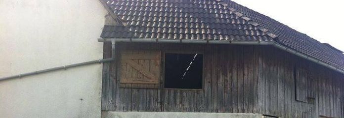 Anbau bzw. Scheune Hofeinfart
