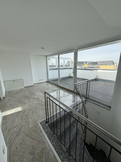 Esclusivo attico duplex nel centro di Colonia – Dachgeschoss