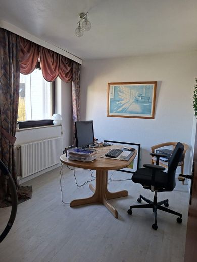 Büro/ Kinderzimmer 