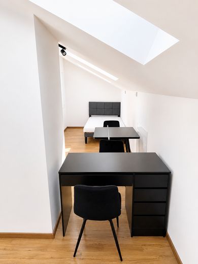 1 Zimmer Studentenappartement in Eichstätt - Möbliert & Erstbezug – 15 Min. Fußweg zur Uni – Wohn- und Schlafbereich 2