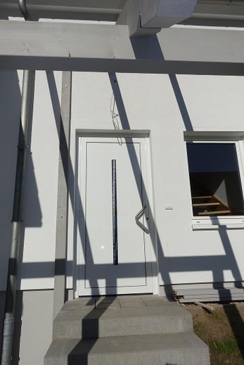 Освітлена природним світлом половина будинку з садом – Eigener Eingang 