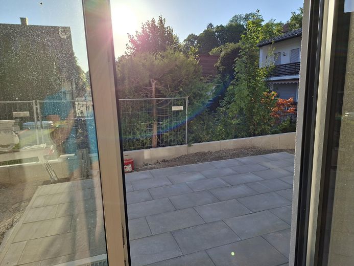 Maisonette Wohnung 71m² + 65m² Souterrain eigene Haustüre Erstbezug 2199€ warm inkl. Küche, Carport – Photo 22