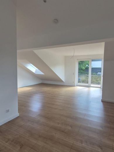 *** Zentrumsnahe, helle, moderne Wohnung zu vermieten *** – Foto 1