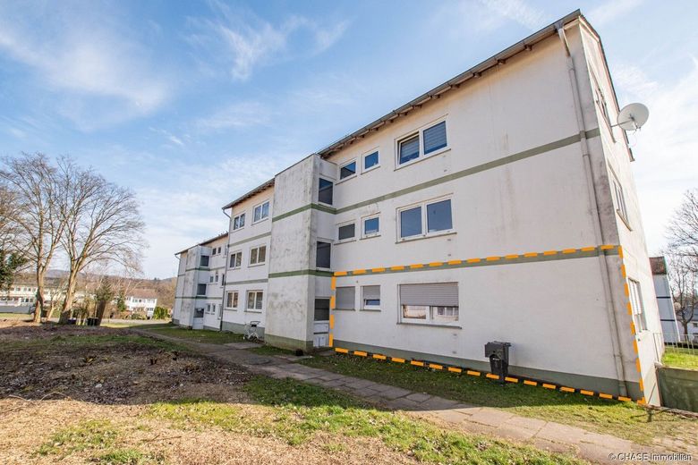 Gepflegte Hochparterre-Eigentumswohnung im friedlichen Blomberg - Renditeobjekt mit Zukunft! – Eingang seitlich rechts