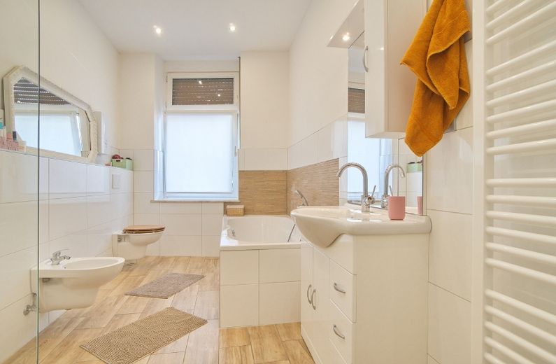 Gemütliche Wohnung in ruhiger Seitenstraße, mit Gartenterrasse, komplett möbliert, in direkter Nähe zur U 35 Haltestelle Feldsieperstraße – 1fef8741f54a12b669551c669acd6143b498bf96.jpg